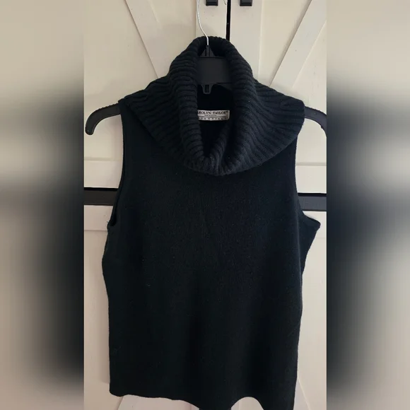 Women's Sleeveless Turtleneck Sweater - Black, White, and Pink - Picture 5 of 8